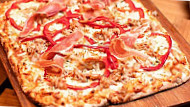 Pizzas D'herber Marbella food