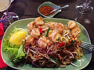 Pad Thai food