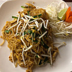 Pad Thai food