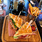 Match Eatery Public House Campbell River food