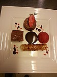 Le Clos Monteils food