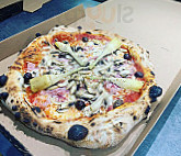 Pizza Piccola Italia food