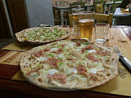 Carmanto Pizzeria food