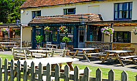 Fox And Hounds Donnington inside