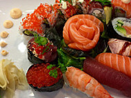 Sushistuen food