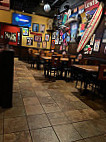 TGI FRIDAYS - Garland inside