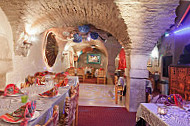 Le Maharajah inside