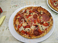 Pizza Da Luigi food