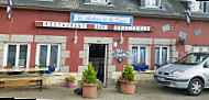 Le Relais De La Croix outside