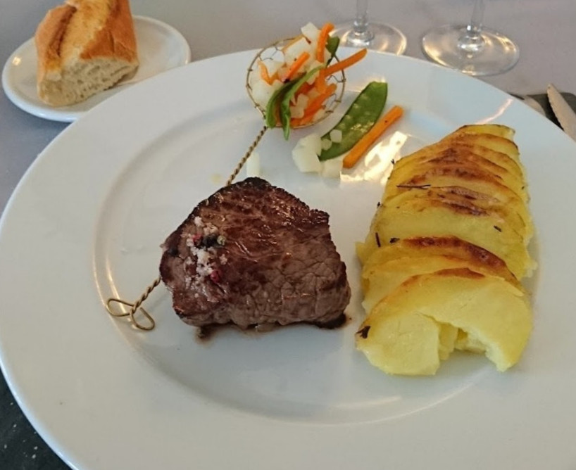 restaurant image