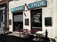 L'évêché (chez Annie) inside