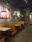 Mod Pizza inside