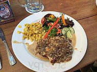 Beda's Biergarten food