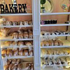 Cinnamon Creme Bakery inside