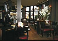 Les Brasseries Mansart inside