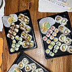 Kuchi-Sushi food