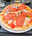 Pizzeria Don Carlio food