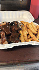 Hardy's Bbq food