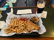 Slyder's Tavern food