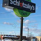 Schlotzsky's outside