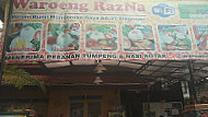 Waroeng Razna outside