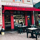 La Petite Renaissance inside