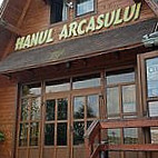 Hanul Arcasului inside