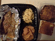 Hughley's Southern Cuisine food