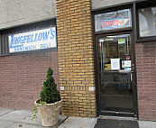 Longfellow's Sandwich Deli outside