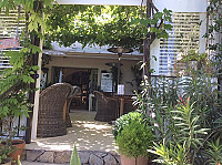 La Cave De Mougins outside