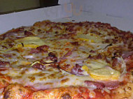 Bella Pizza food