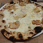 Mucho Pizzeria food