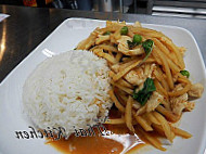 New Thai Kitchen food