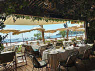 Tropezina Beach food