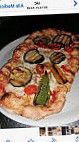 Pizza Piccola food