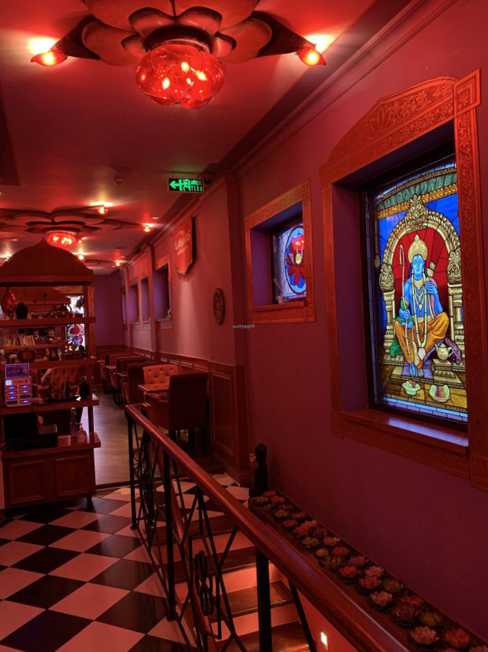 Ramayana Cafe Sinaia În interior