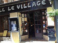 Le Village outside