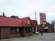 Tally Ho Restaurants outside