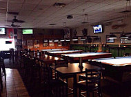 Bob Mccullough's Pub Grill inside