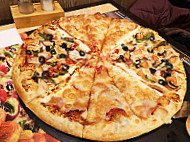 Pizza Hut food