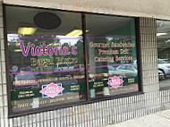 Victoria's Bagel Bistro outside