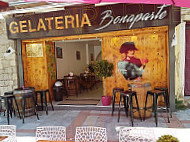 Gelateria Bonaparte inside