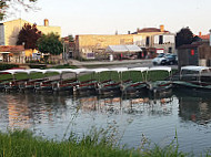 La Guinguette Du Port De Maillé food