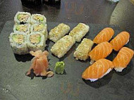 Sura Sushi food