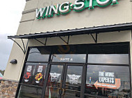 Wingstop inside