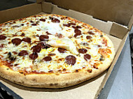 Marly Pizza food