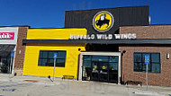 Buffalo Wild Wings outside