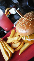 Red Robin Gourmet Burgers And Brews food