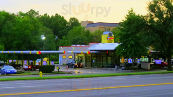 Sonic Drive-in outside