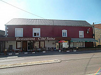 Restaurant Cote Seine outside